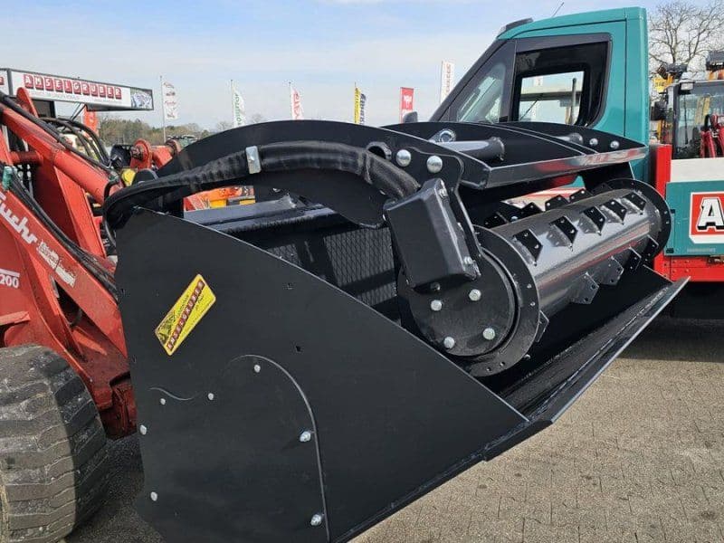 Dominator FUTTERSCHAUFEL mit SCHNECKE