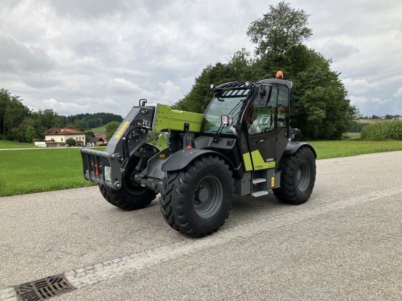 Claas Scorpion 742