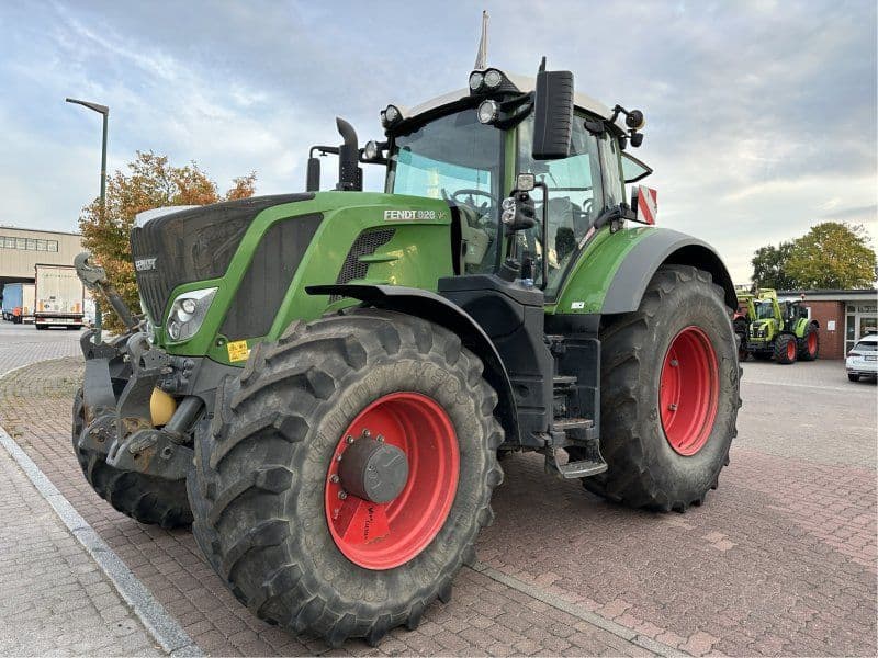 Fendt 828 Vario S4 ProfiPlus