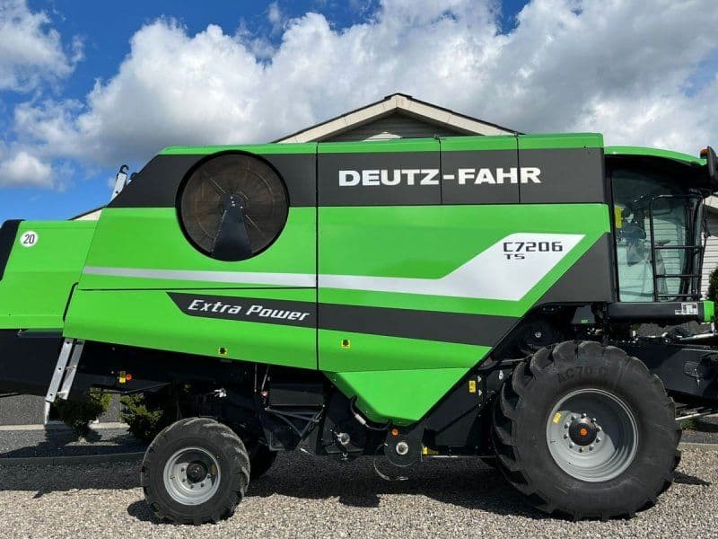 Deutz-Fahr C7206 With 24feed 7.2m header. New and un  together