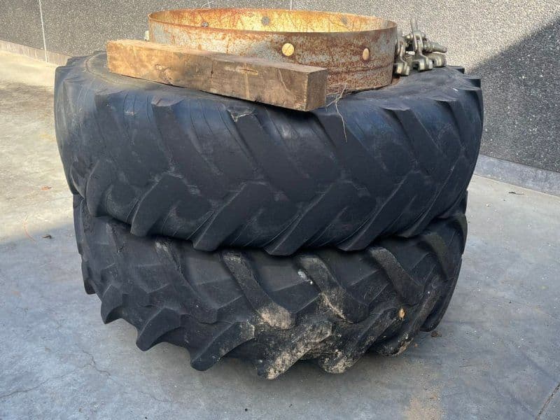 18.4R38 med ring og 8stk låse