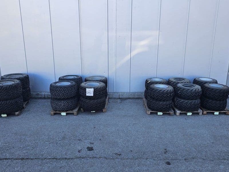 31x15.5x15  33x15.5x15  425x55r17