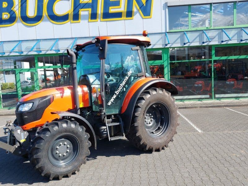 Kubota M4-073 CAB