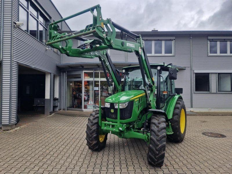 John Deere 5067 E
