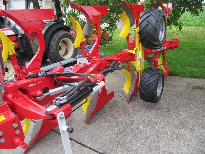 Pöttinger Servo 3000 Plus 4-scharig