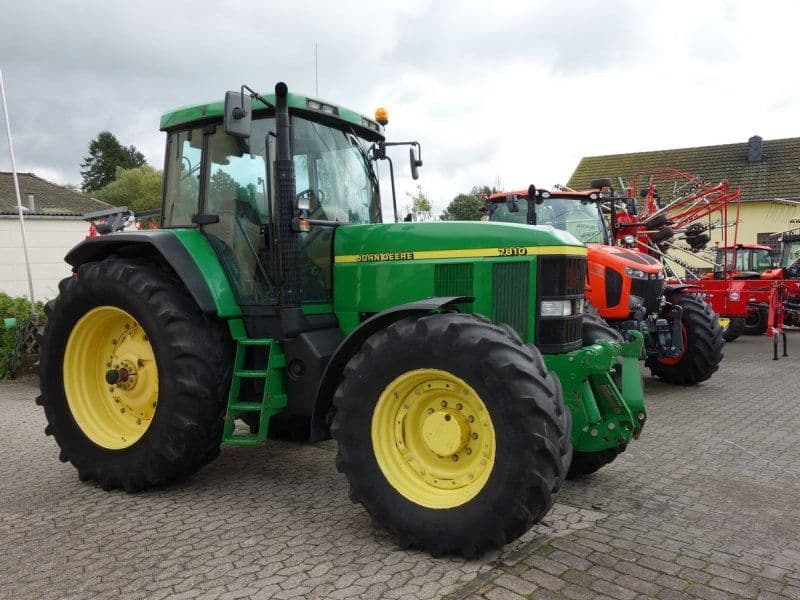 John Deere 7810