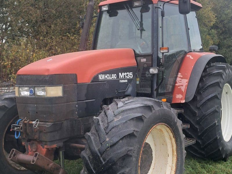 New Holland M135 med frontlift