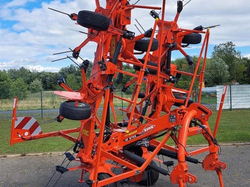 Kuhn GF 8703