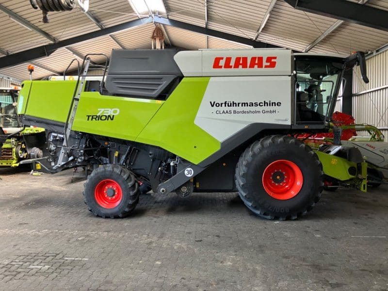 Claas TRION 730