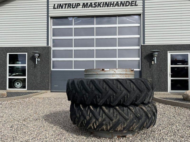 16.9R38 16.9R38 med DUAL ring system med 5 låse pr fælg