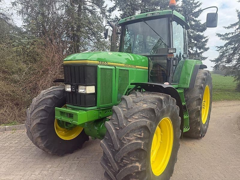 John Deere 7800