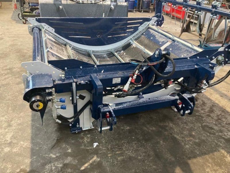 Aktion-Rundballenabroller-