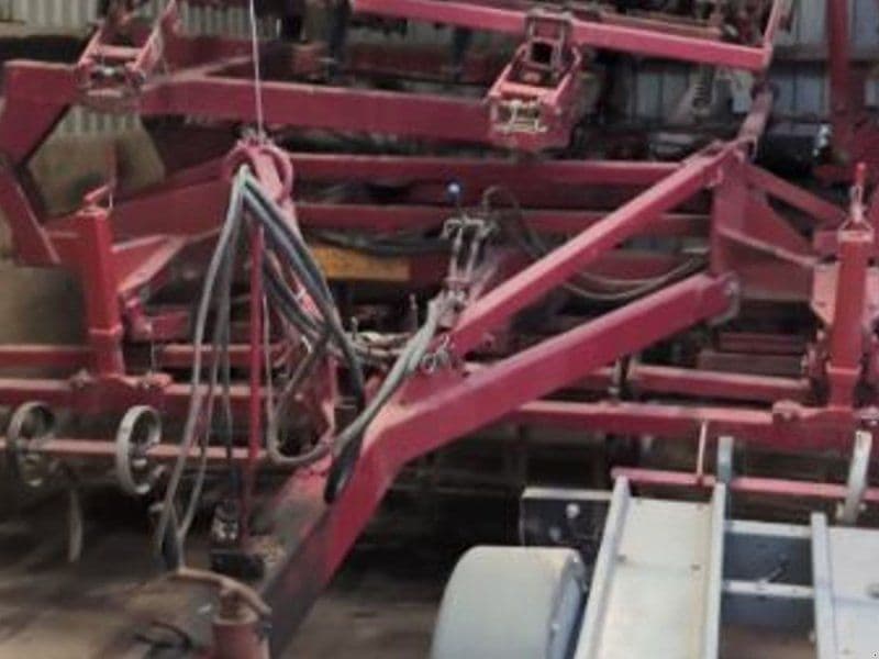 Kongskilde 7 meter germinator med CROSKILL tromle bagerst. Velnet til roe