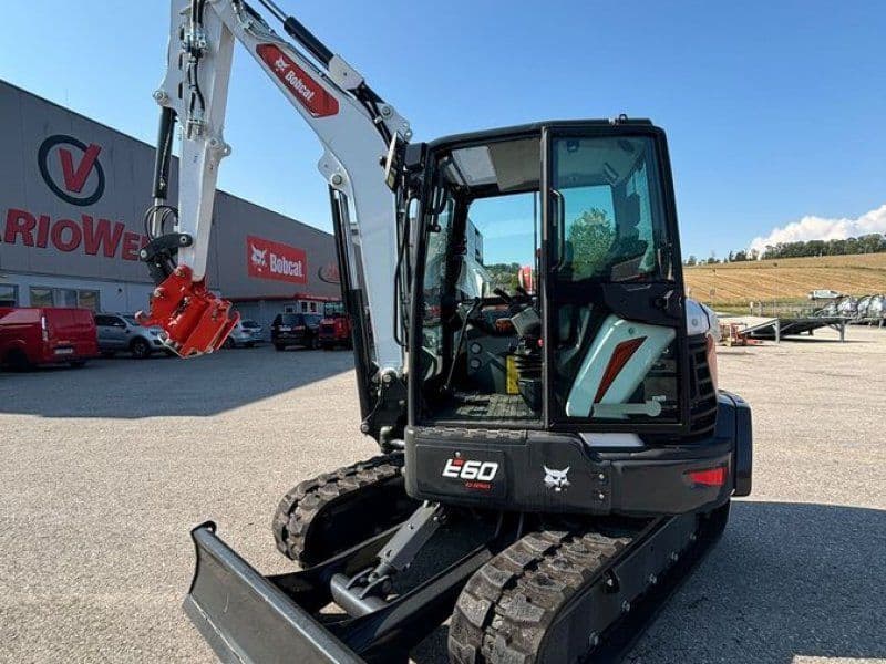 Bobcat E60