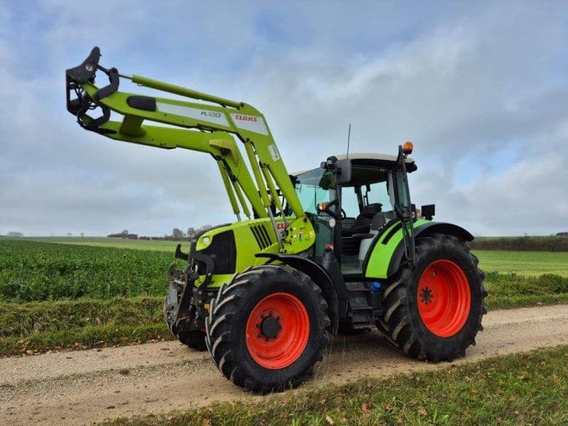 Claas ARION 460 CIS mit Frontlader