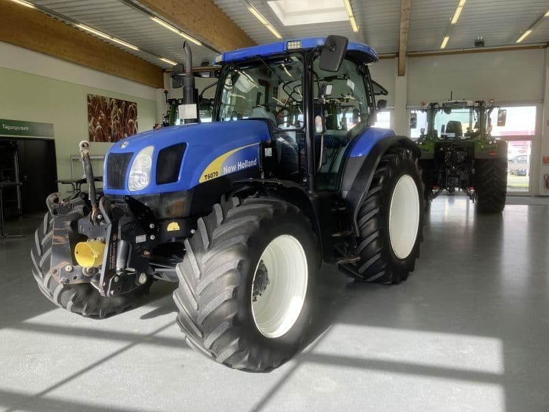 New Holland T 6070