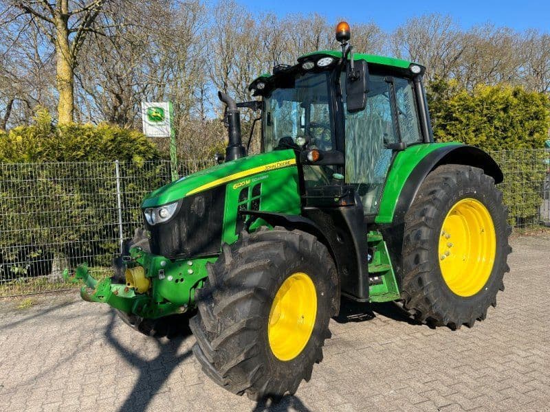 John Deere 6120M
