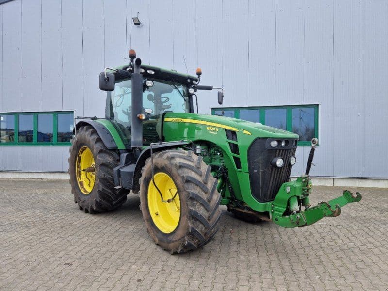 John Deere 8320R