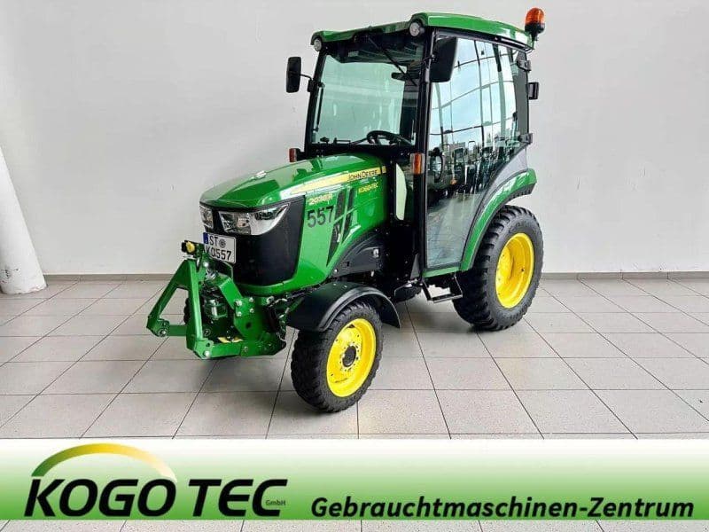 John Deere 2038R