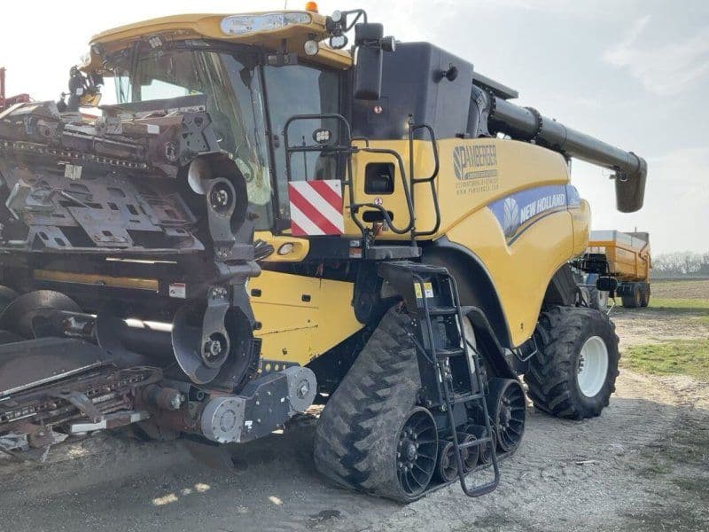 New Holland CR9090