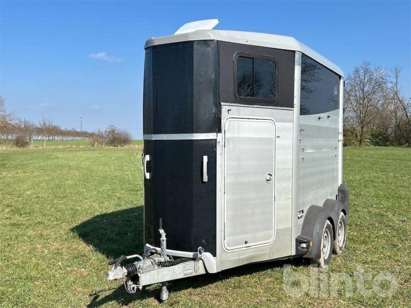 Ifor Williams HBX 506