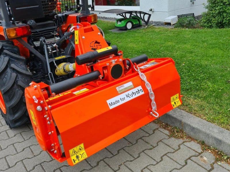 Kubota SA 125 by Sicma