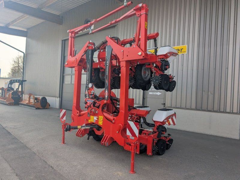 Kuhn Maxima 3 R 8 reihig