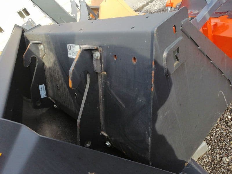 Quicke ALÖQuicke Universalschaufel 140mm Weidemann HV