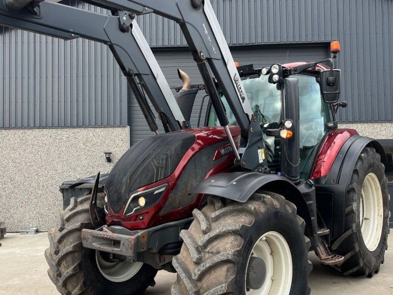 Valtra T174 Frontlæsser