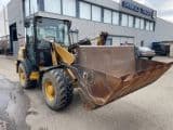 Caterpillar 906H met Klapschauffel 1.900 uhr !! Nieuwstaat !! - Afbeelding 3