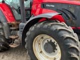 Valtra T213 Versu- Den fra TV serien Høsten- - Afbeelding 4