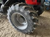Massey Ferguson 5713S DYNA-4 ESSENTIAL - Afbeelding 2