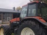 New Holland M135 med frontlift - Afbeelding 4