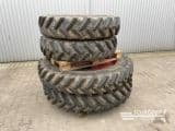 Fendt 2X 270/95 R32 / 2X 320/90 R46 BKT - Afbeelding 1