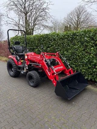 Captain 263H met voorlader al af €295,- p/m Gratis klepel maaier