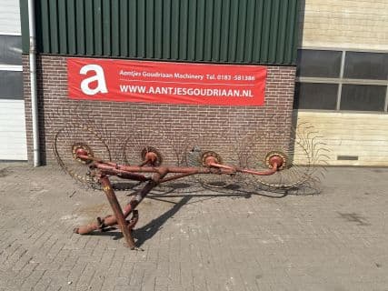 4 bords gedragen acrobaat