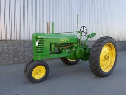 John Deere B