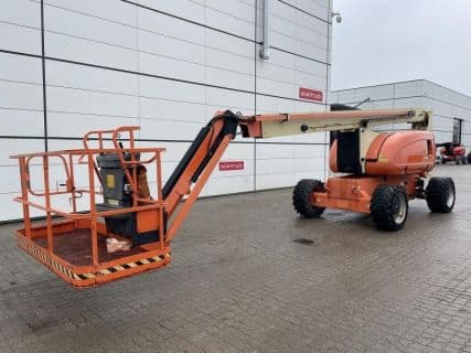 JLG 800AJ