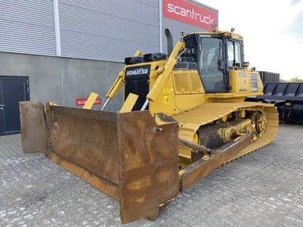 Komatsu D65PXI-18EO