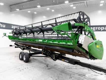 John Deere 630PF 9.15m draper header with tandem axle trailer and 2 rapesee