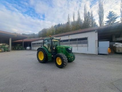 John Deere 6105R