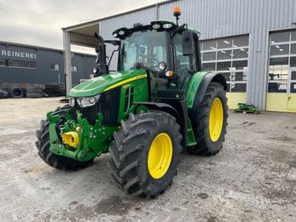 John Deere 6120M