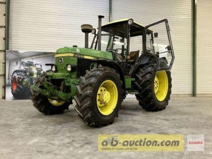 John Deere 2850
