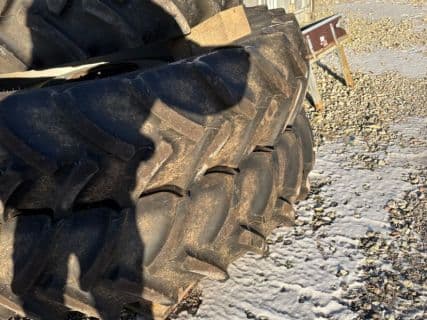 380/90R46 320/90x32 Med boltet navplader