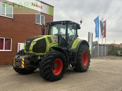 Claas AXION 830