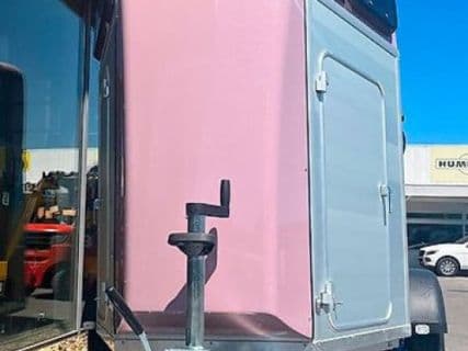 Humbaur Xanthos Aero ROSE 2,4t Pferde gebr. Böckmann a.L