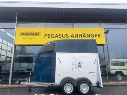 Humbaur Pegasus 2 Pferde ALU 1.Hd Sattelkammer 2,4t.