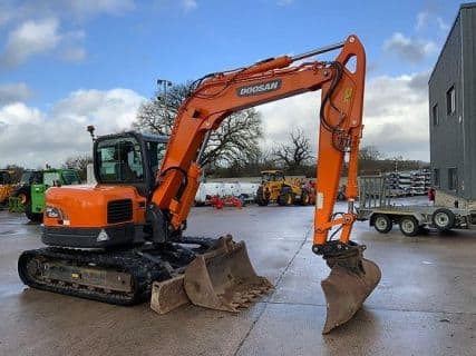 Doosan DX85R