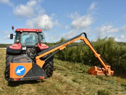 Pronar WWT Auslege Mulchkf Astschere Astsäge