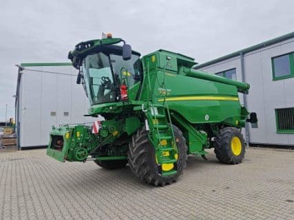 John Deere T560 Hillmaster